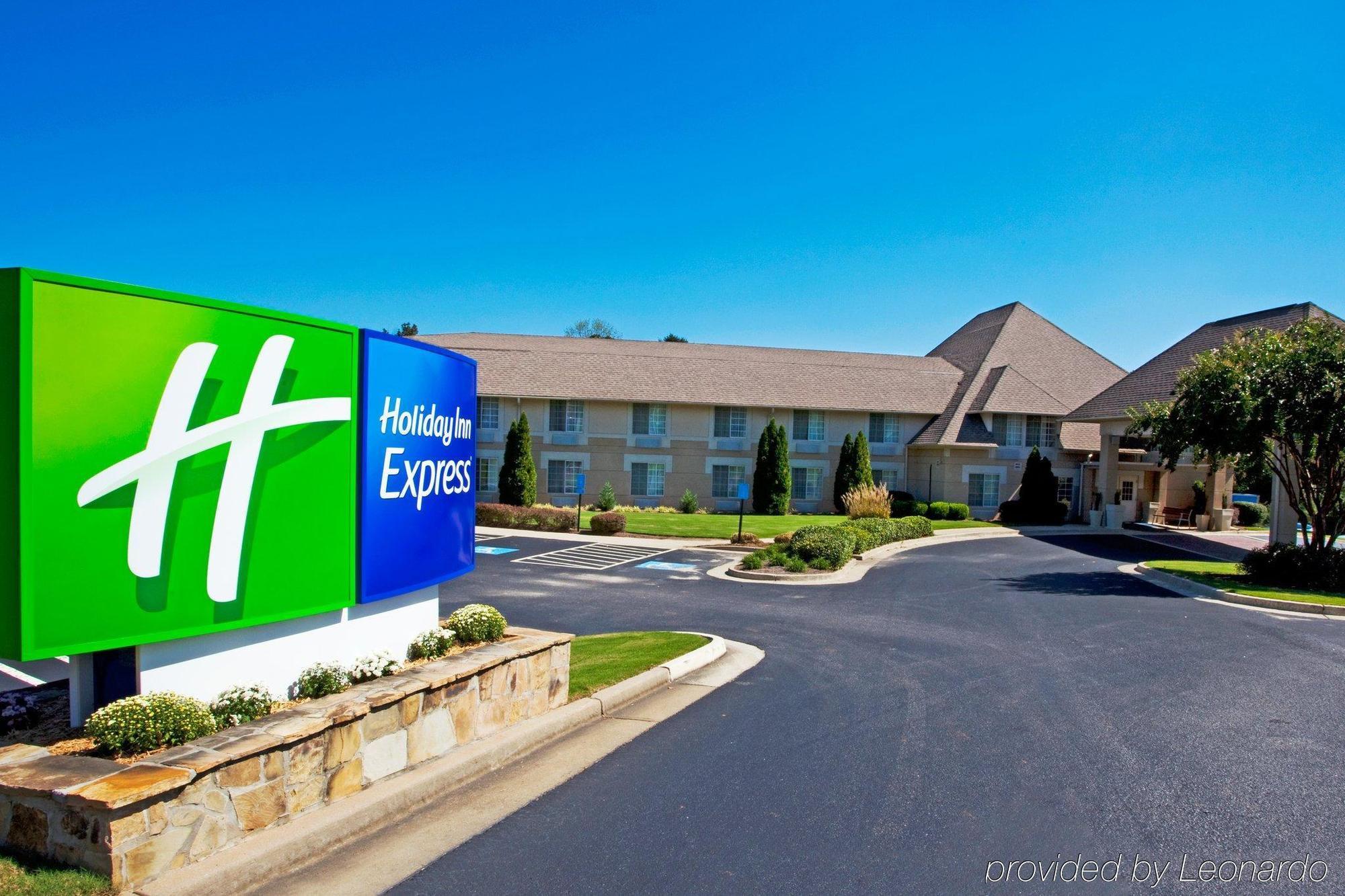 Baymont Inn & Suites Braselton Exteriör bild