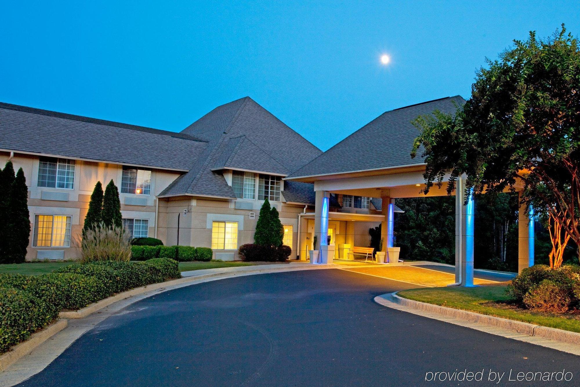 Baymont Inn & Suites Braselton Exteriör bild