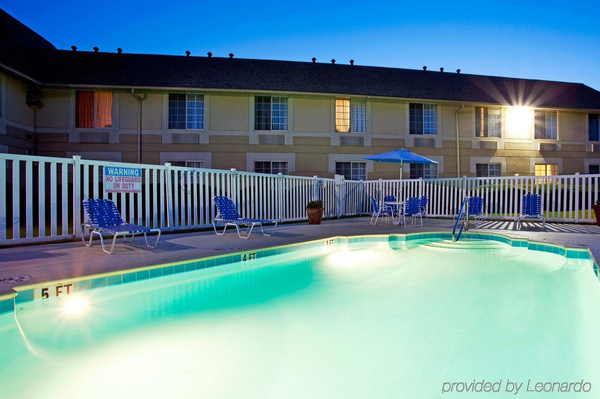 Baymont Inn & Suites Braselton Exteriör bild