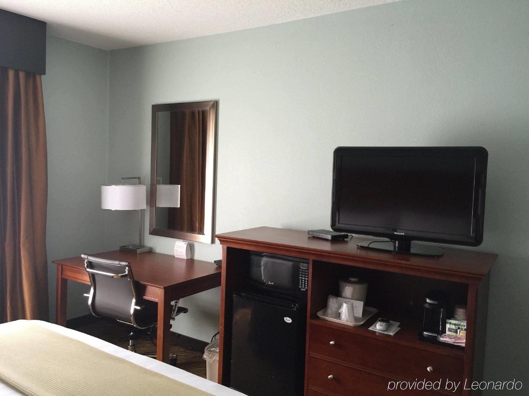 Baymont Inn & Suites Braselton Exteriör bild