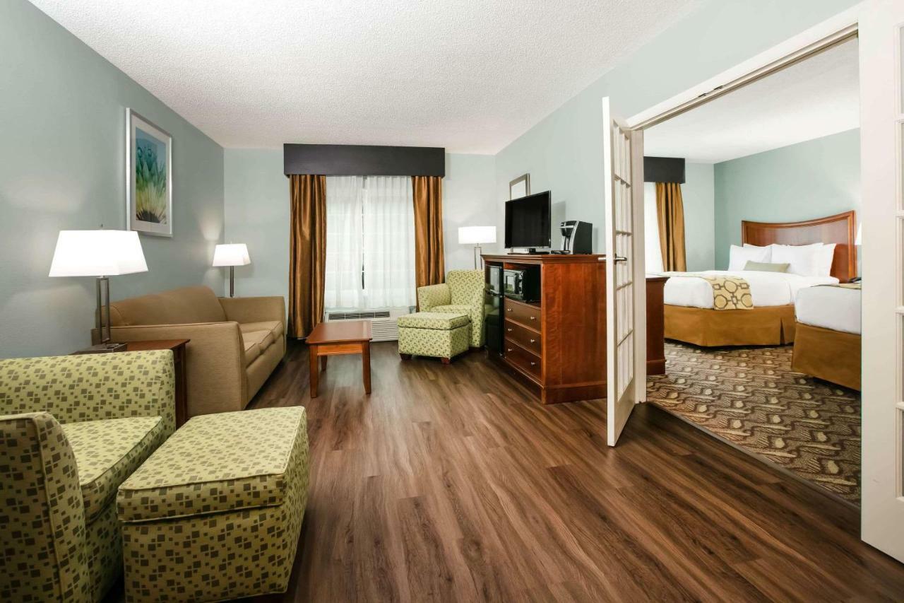 Baymont Inn & Suites Braselton Exteriör bild