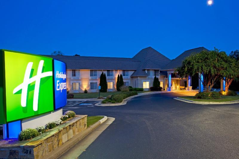 Baymont Inn & Suites Braselton Exteriör bild